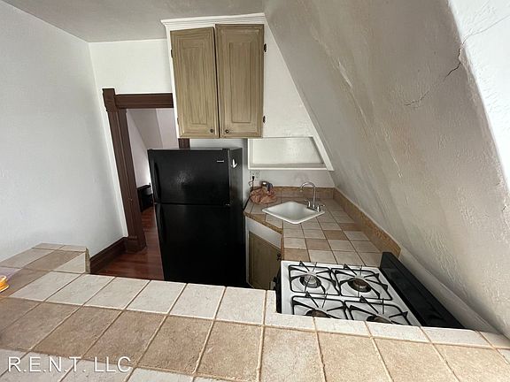 4th image of 815 E 1st Ave APT 10