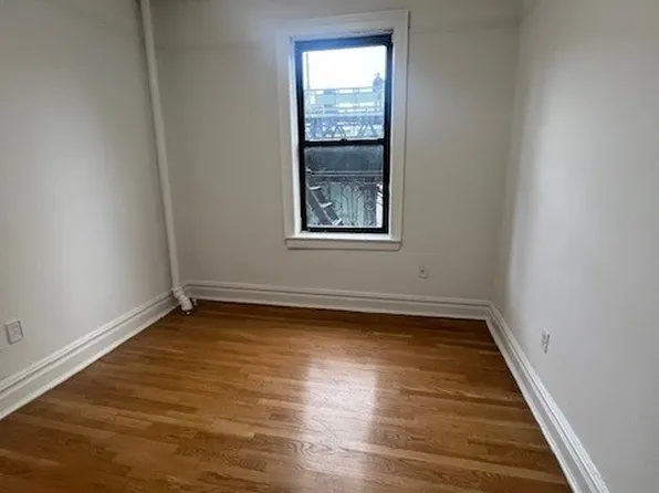 31 Tiemann Place image 2 of 9