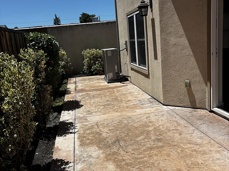 840 Civic Center Dr — Photo 36