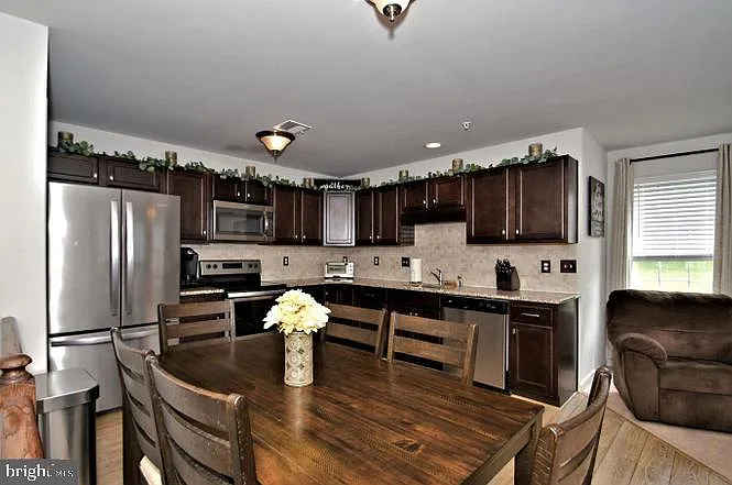 3002 Davenport Way — Photo 8