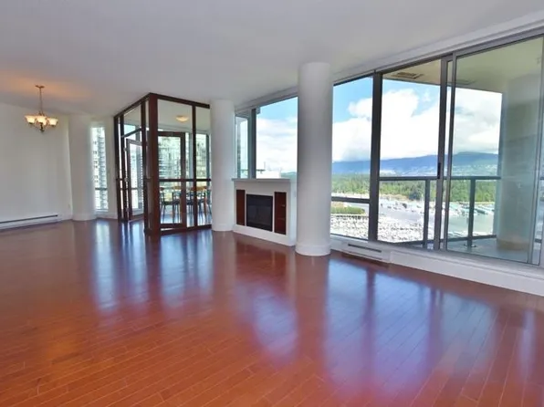 1228 W Hastings St #1902, Vancouver, BC V6E 2M4