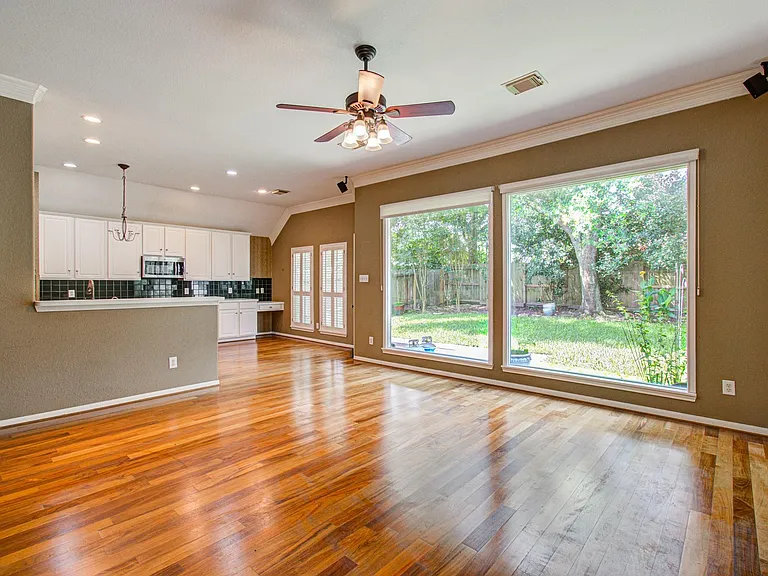 22539 Bristolwood Ct — Photo 29
