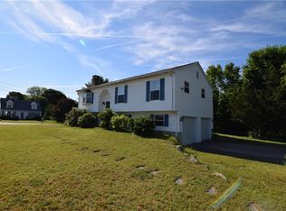 39 Charlene Ave, Westerly, RI 02891