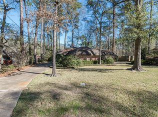 106 Summit Dr, Conroe, TX 77303