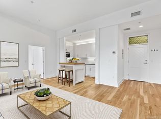 60 Willow St #203, Stonington, CT 06378