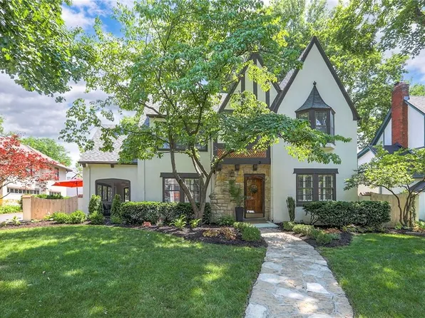 1215 W 61st Ter, Kansas City, MO 64113