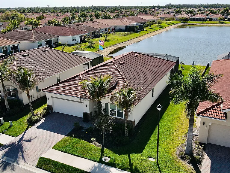 3061 Birchin Ln — Photo 4