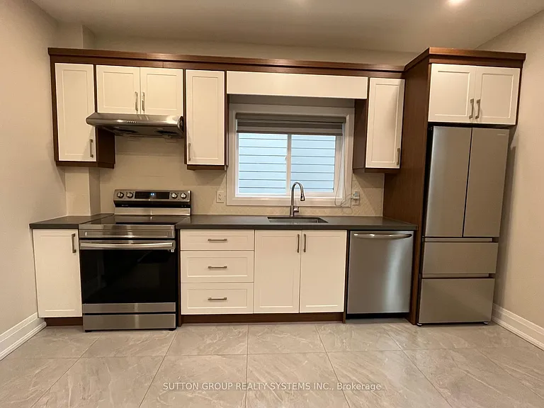 213 Osler St #2 — Photo 20