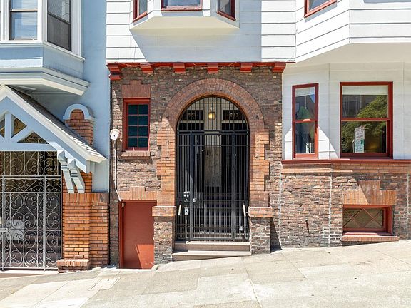 4th image of 949-953 Leavenworth St
