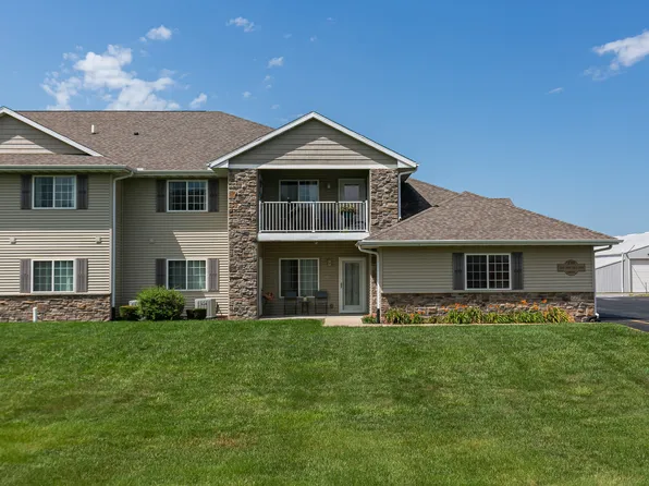 220 E Franklin St APT 204, Eldridge, IA 52748