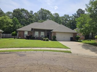 370 Austin Cir, Brandon, MS 39047