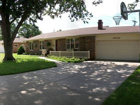 1st image of 803 W 24th Ave