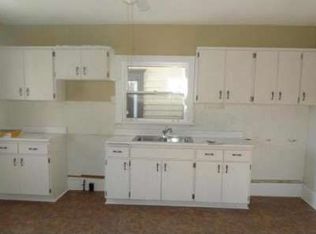 2404 S 7th St, Milwaukee, WI 53215