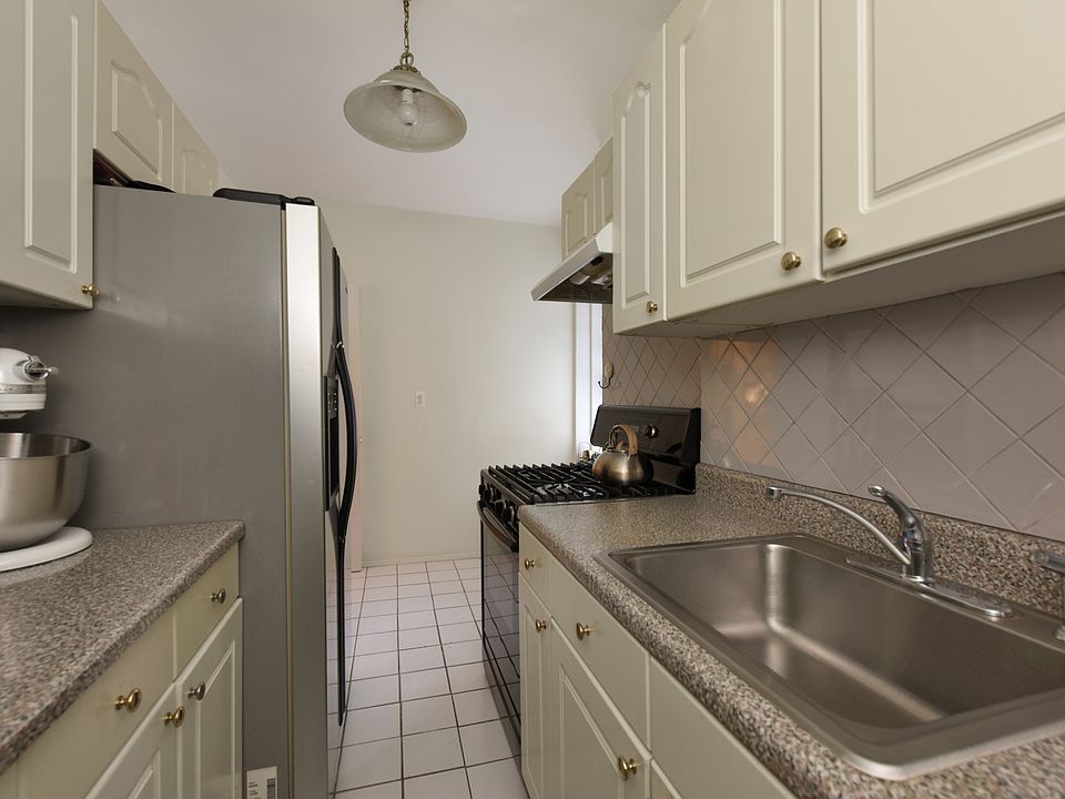 1st image of 56-05 31st Ave #2G