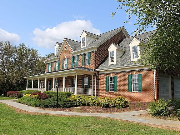 2nd image of 42454 Smarts Mill Ln