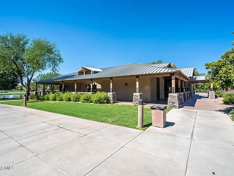 4711 E Buckboard Ct — Photo 68