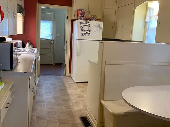 4th image of 1811 W Arrowhead Ave