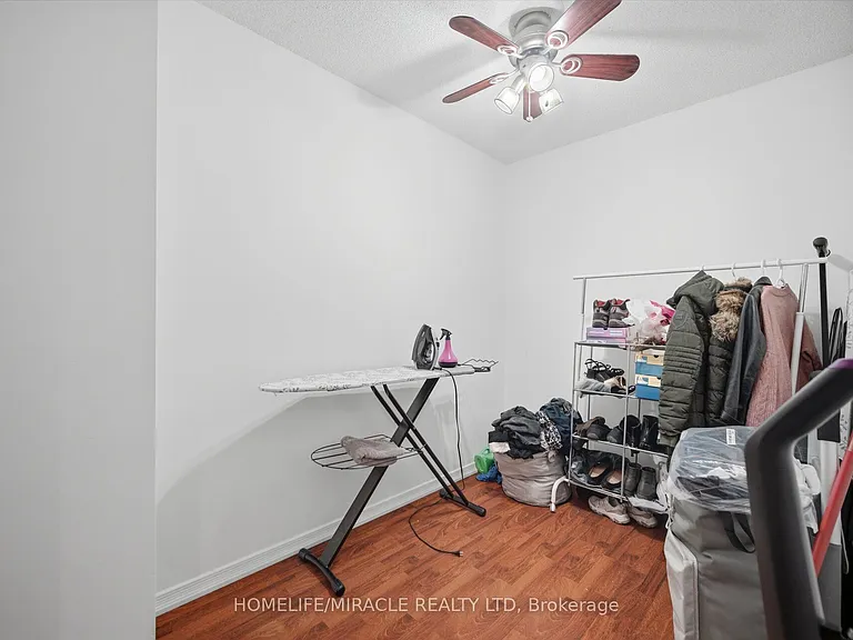 8 Rosebank Dr #8 — Photo 26