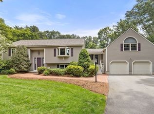 5 Manorview Way, Uxbridge, MA 01569