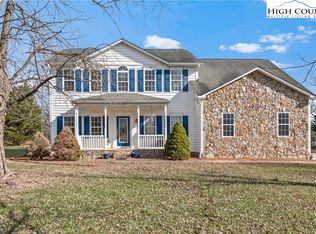 208 Mountain View Rd, Statesville, NC 28625