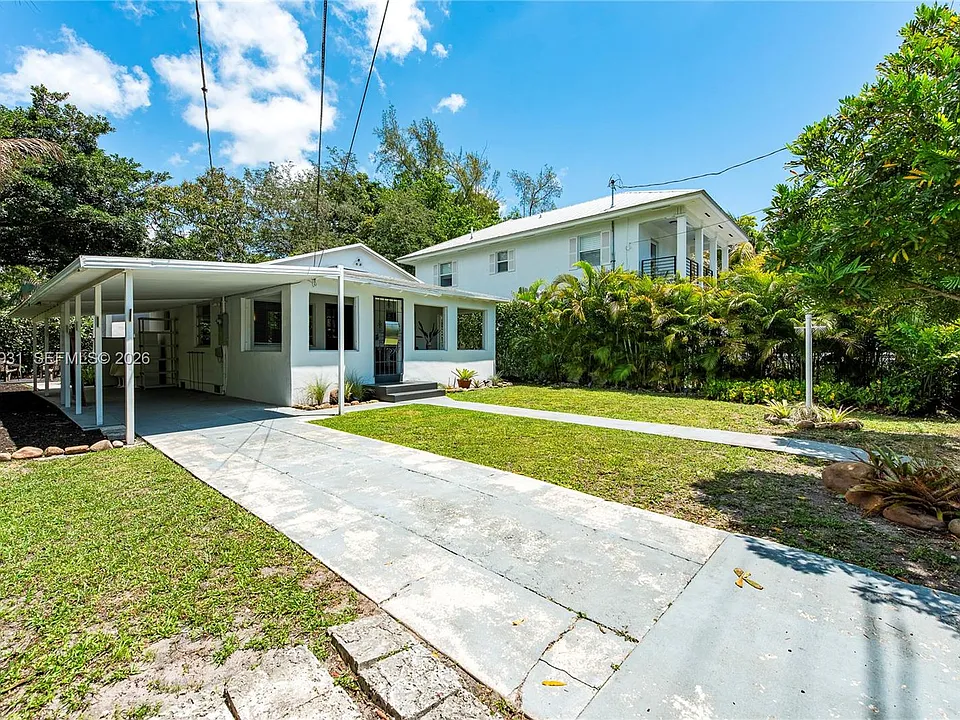 3655 S Oakhaven Cir