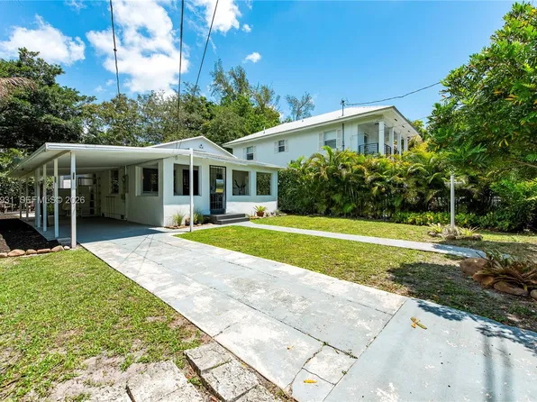 3655 S Oakhaven Cir, Miami, FL 33179