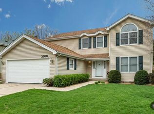 2500 Brockton Cir, Naperville, IL