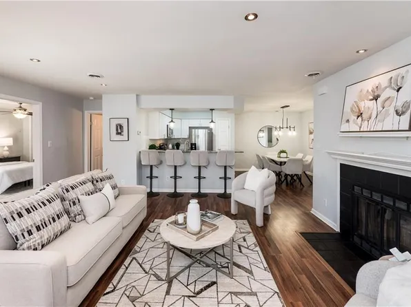 4802 Bay Landing Dr, Virginia Beach, VA 23455