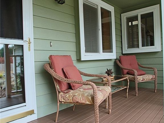 4th image of 3024 Mercedes Dr NE