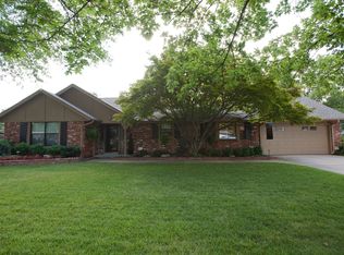 9718 S Hudson Ave E, Tulsa, OK 74137