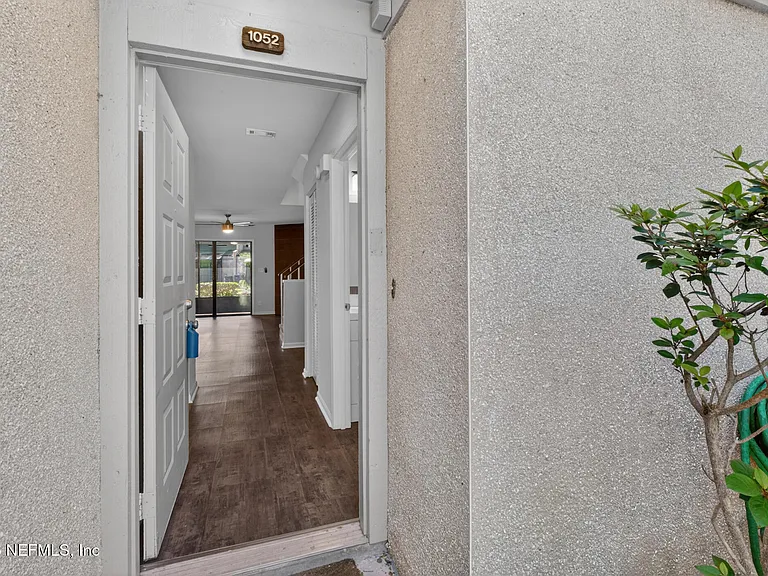 7701 Baymeadows Cir W #1052 — Photo 4