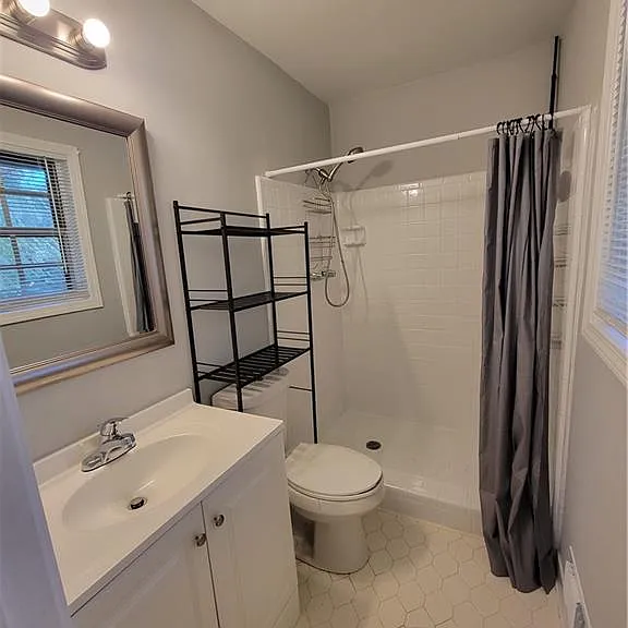 380 Glendale Rd — Photo 8