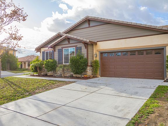 4th image of 30411 Lamplighter Way