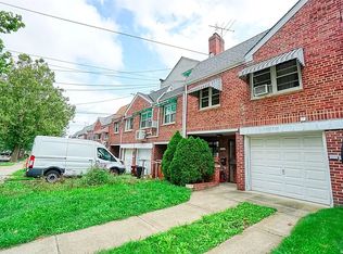 5747 156th St, Flushing, NY 11355