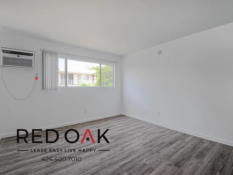 333 N Brand Blvd #7 — Photo 3