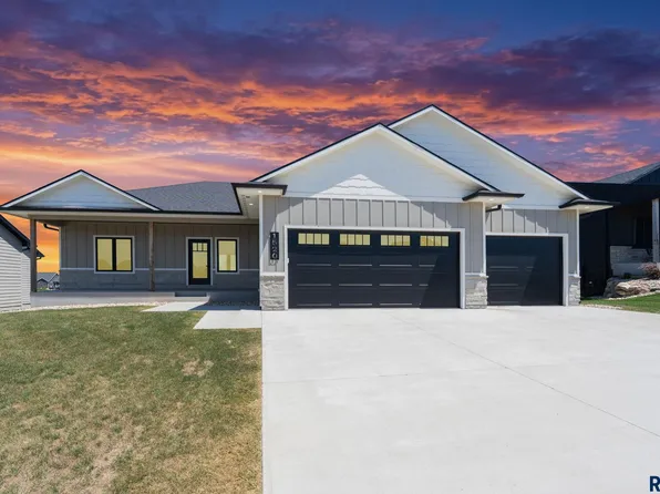 1520 N Marlowe Ave, Sioux Falls, SD 57110