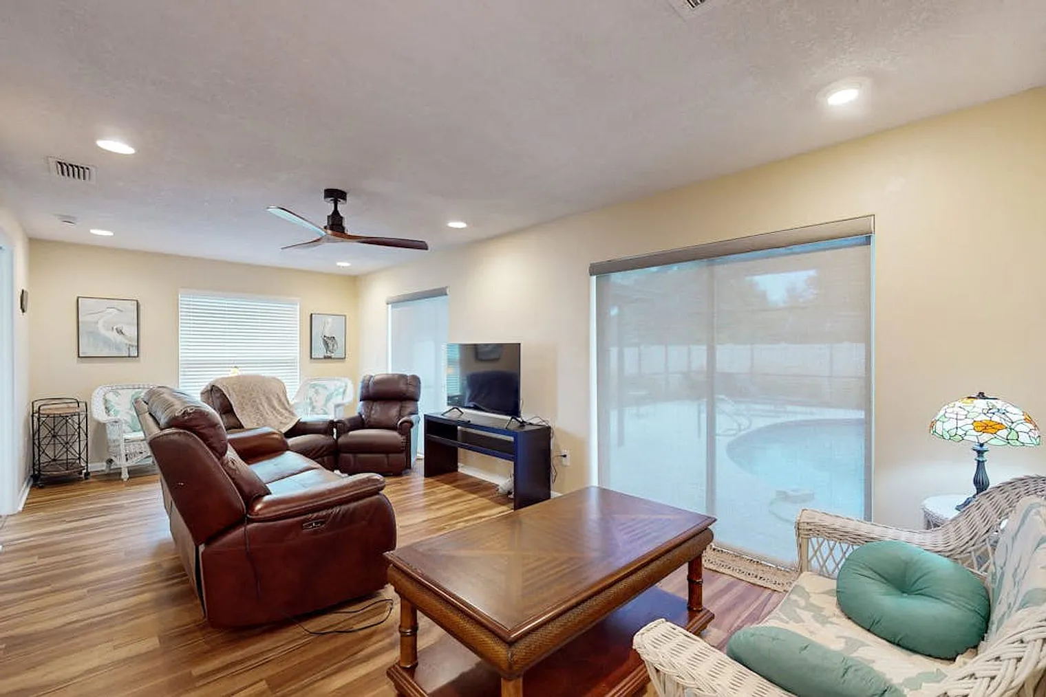 4 bed, 3.0 bath, 2174 sqft, $4,529 — Photo 3