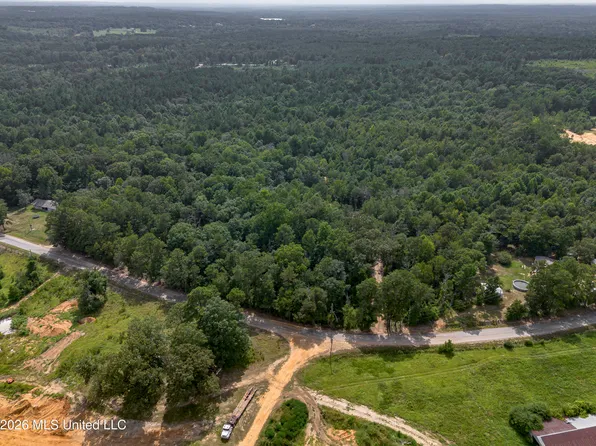 Main St S, Mendenhall, MS 39114