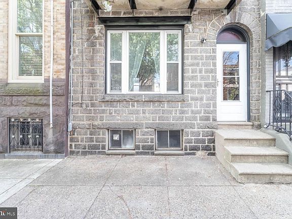 2nd image of 820 Tasker St