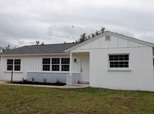 310 Center Rd, Venice, FL 34285