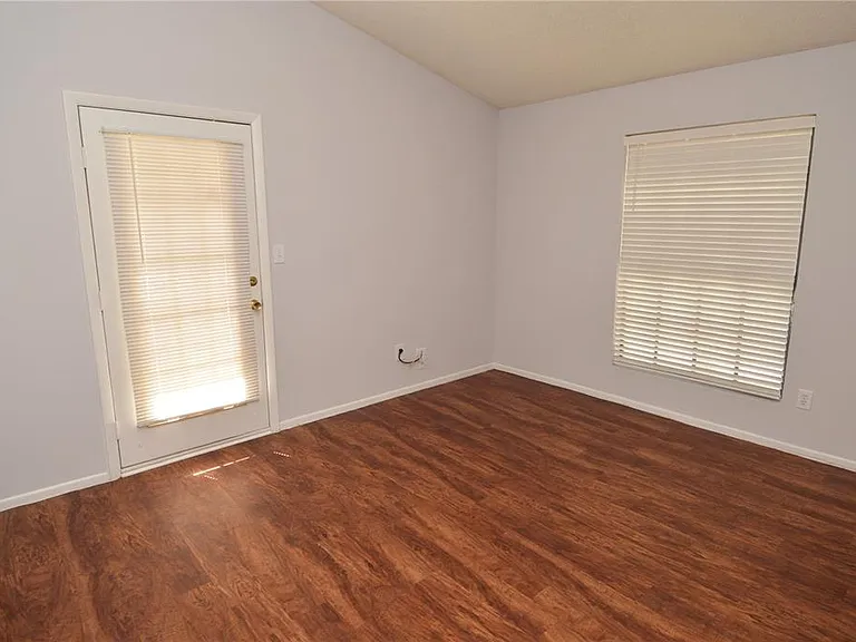 8625 Mallard Reserve Dr #201 — Photo 17