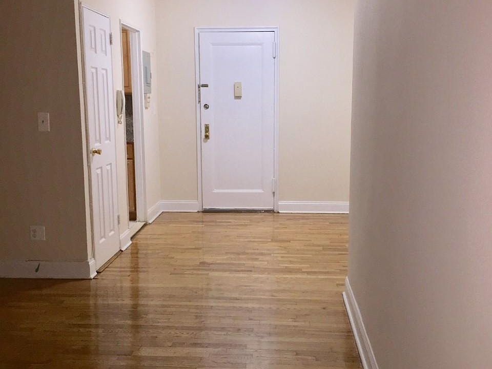 1st image of 143 Barclay Ave #3F