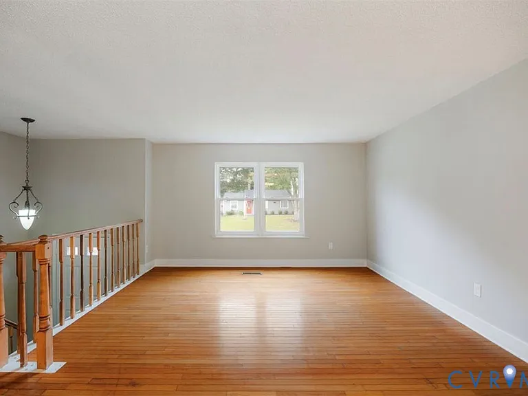 5712 Willowbranch Dr — Photo 4