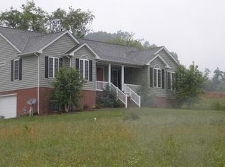 153 Howardsville Rd, Staunton, VA 24401