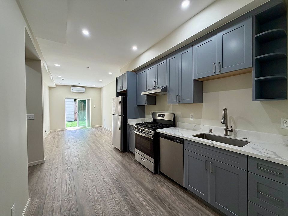 1st image of 1929 Laguna St #7