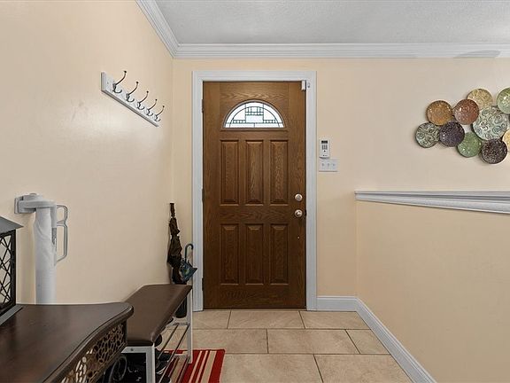 5th image of 321 Clair Dr