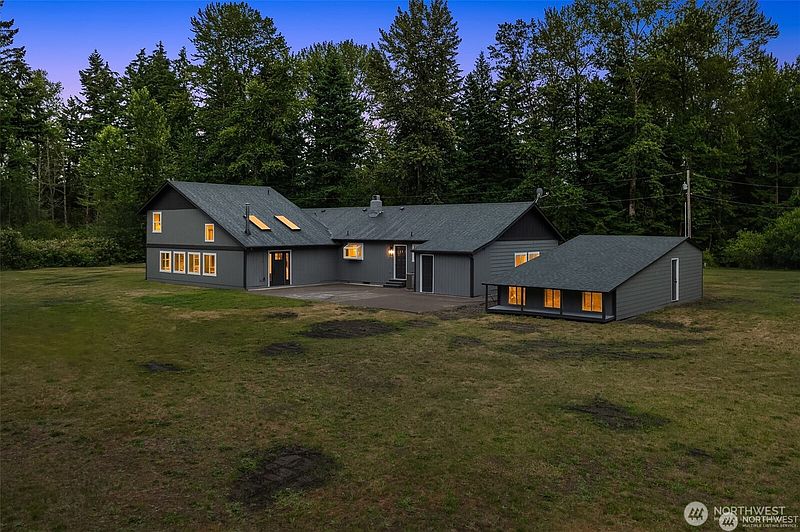 5th image of 23111 58th Avenue E