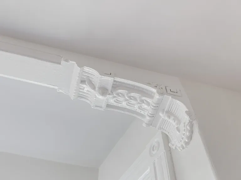 1329 S Van Ness Ave — Photo 3