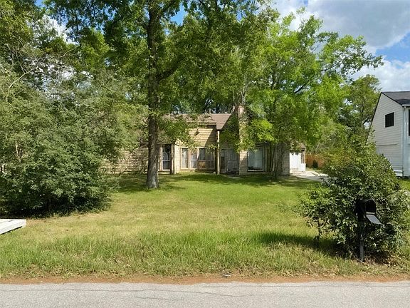 3rd image of 1502 Chestnut Ridge Rd