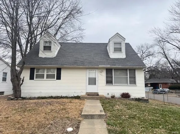 1201 Walker Ave, Saint Louis, MO 63138